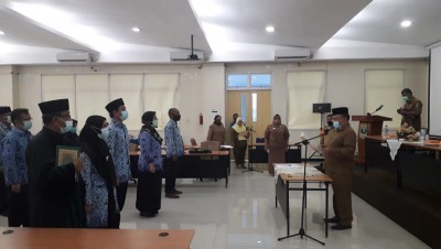 Pengambilan Sumpah Pegawai Negeri Sipil (PNS) di Bappeda Provinsi Sumatera Barat